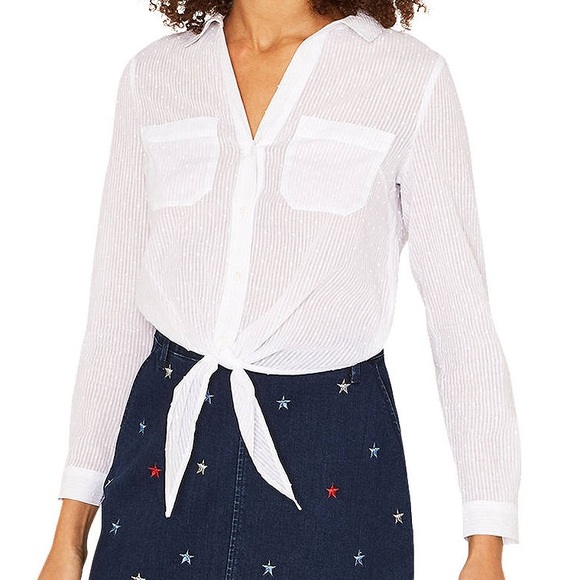 Oasis Donny Spotted Textured Button Down Top 🤍 - Picture 3 of 9